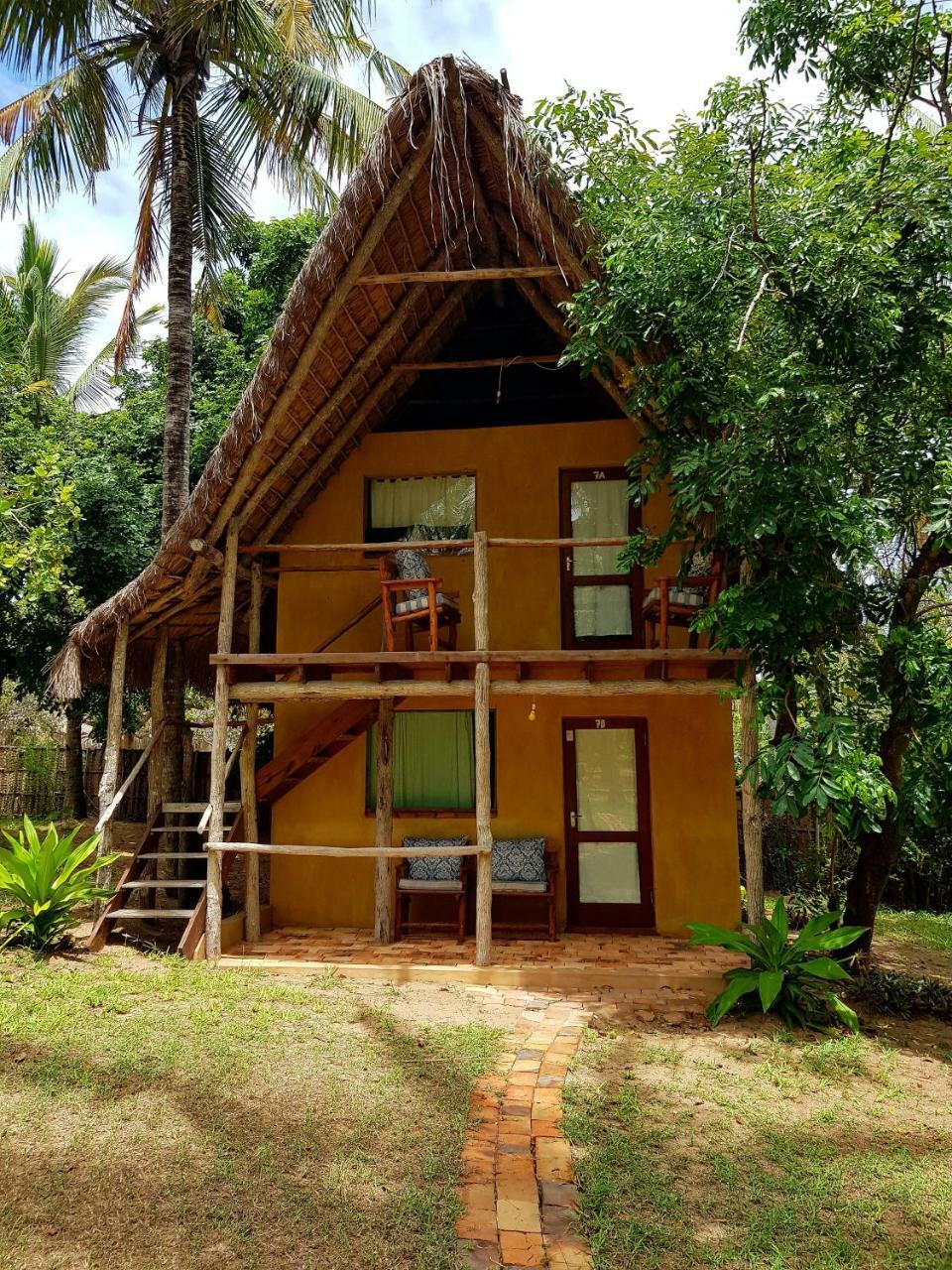 Turtle Cove Lodge And Yoga Shala Tofo Exterior photo