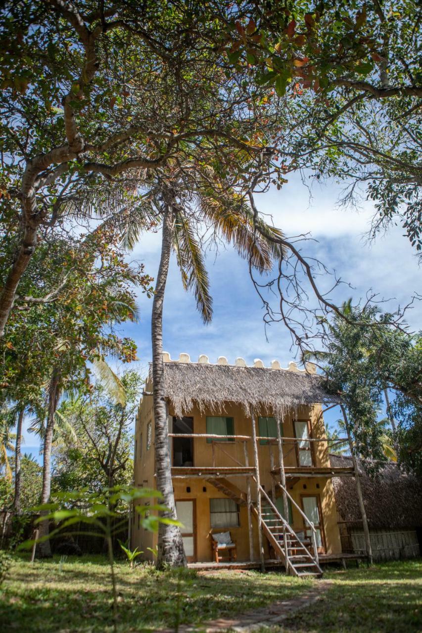 Turtle Cove Lodge And Yoga Shala Tofo Exterior photo